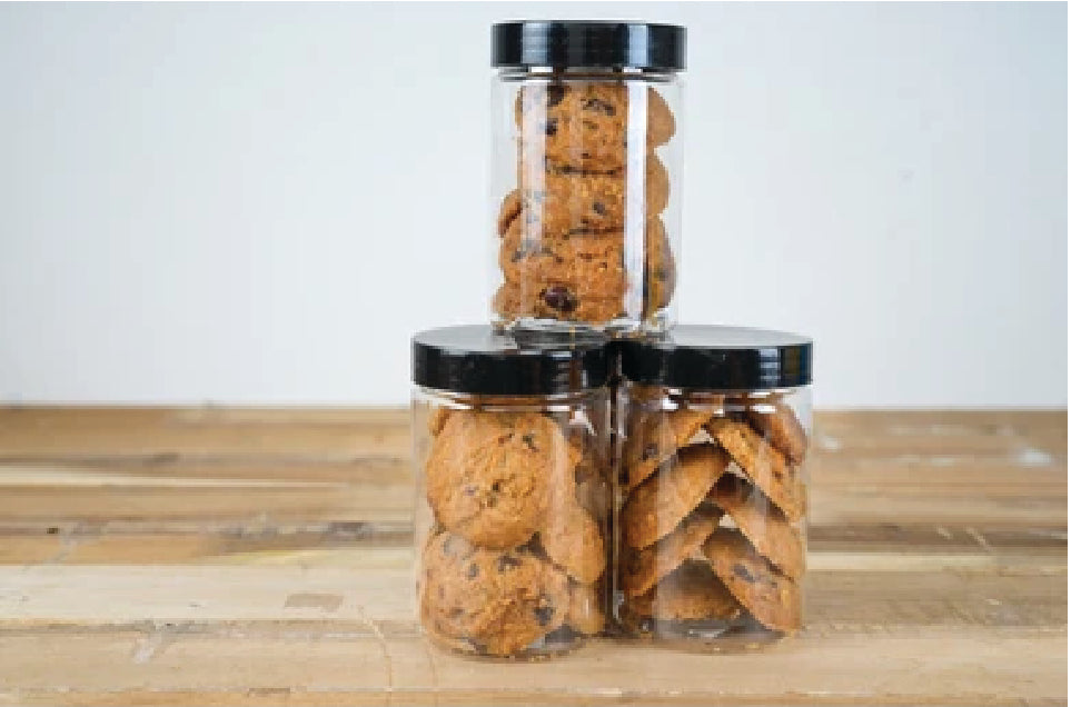 Packman: Choosing the Right Cookie Container for Moisture Control in Singapore’s Humid Climate